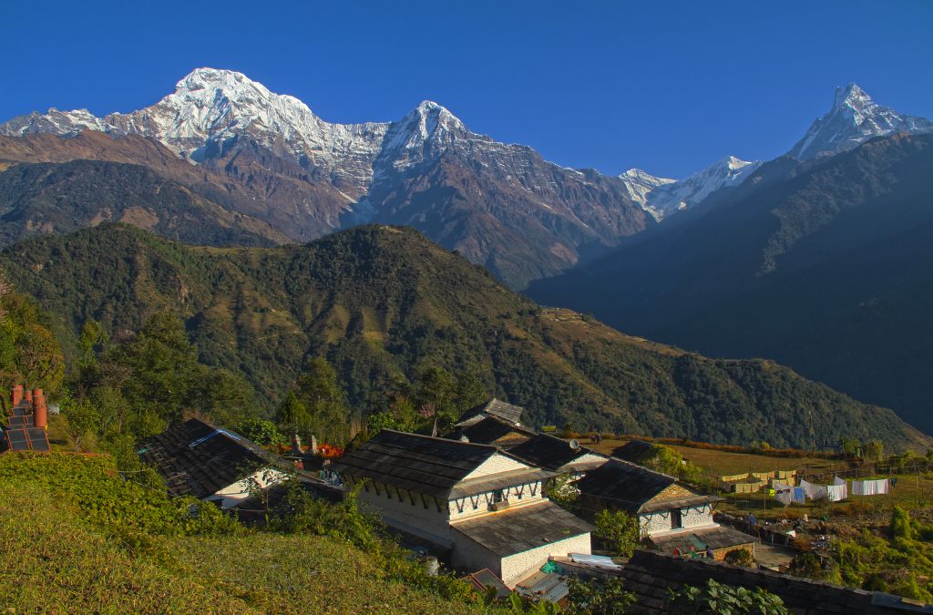 Làng Ghandruk dưới dãy núi Annapurna