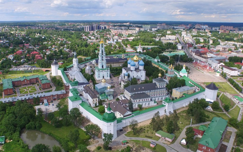 Toàn cảnh Tu viện Trinity Lavra of St. Sergius tại Sergiev Posad