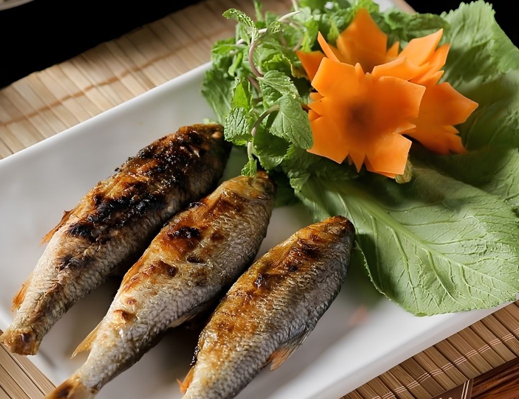 Cá mát nướng sông Giăng.
