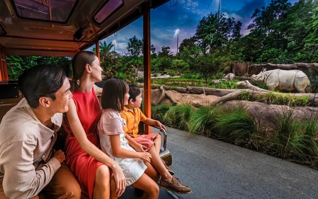 Gia đình khám phá Night Safari Singapore