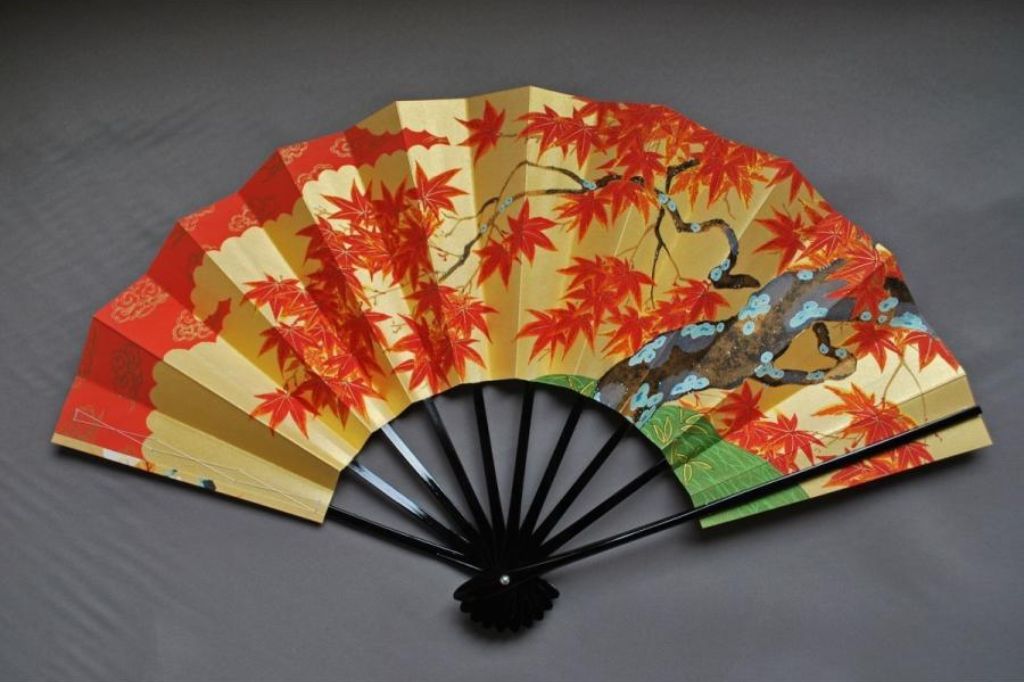 Quạt và khăn Tenugui