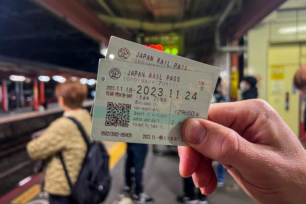 JR Pass và Nikko Pass