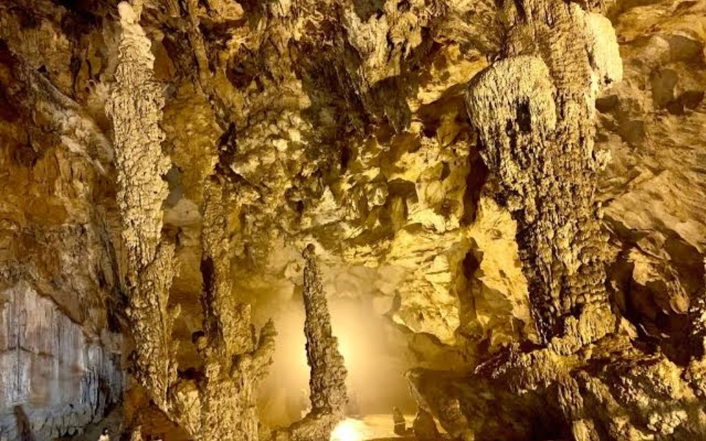 Động Ngườm Ngao Cao Bằng