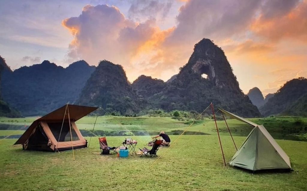 Kinh nghiệm du lịch Núi Mắt Thần