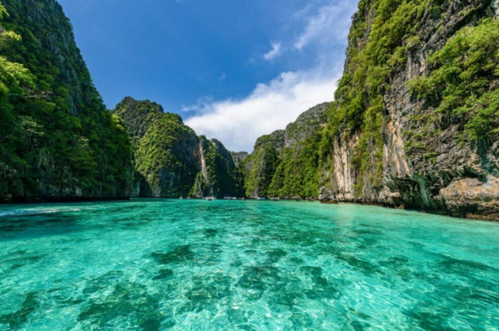 Khám phá vẻ đẹp của bãi biển Patong