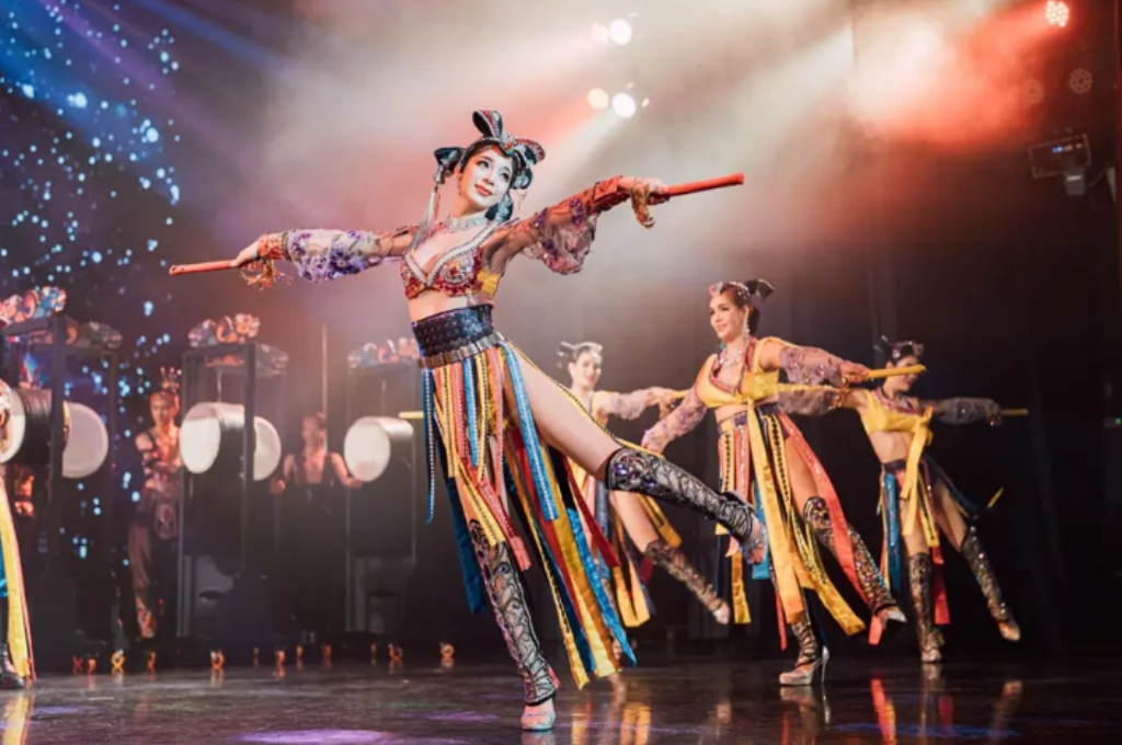 Thưởng thức các show diễn nổi tiếng