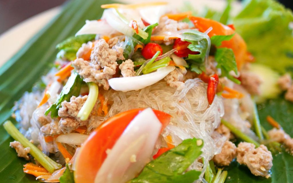 Miến chua cay Yum Woon Se 