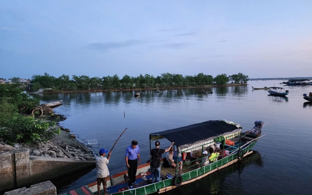 Làng chài Ngư Mỹ Thạnh