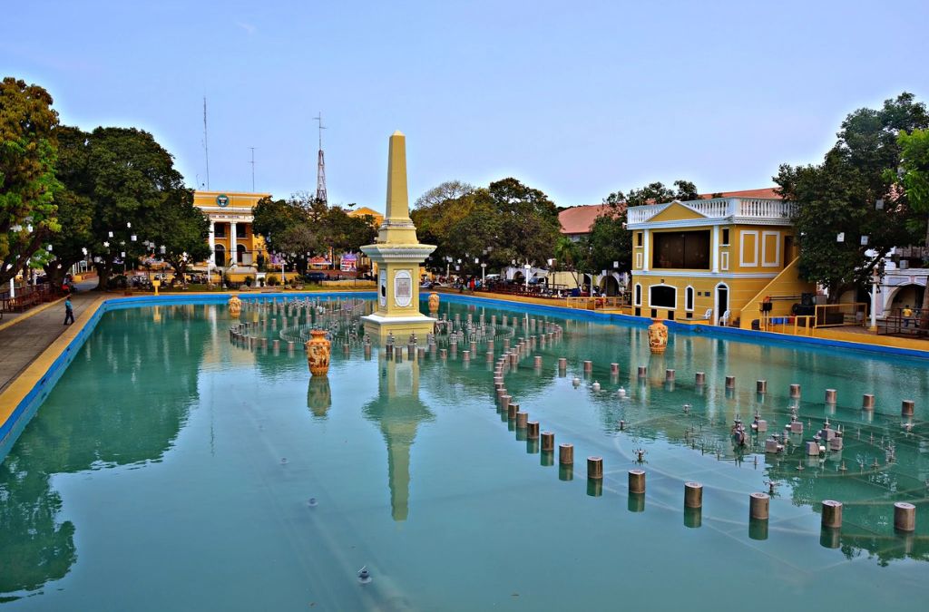 Đài phun nước tại Quảng trường Plaza Salcedo Vigan