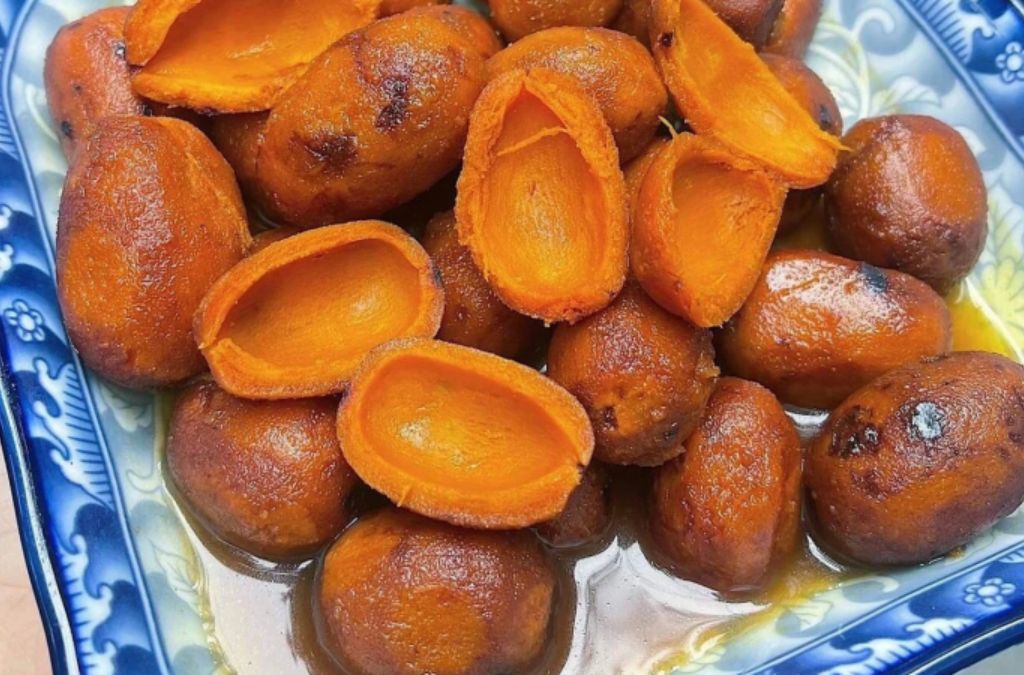 Quả cọ ỏm món ăn dân dã của Phú Thọ