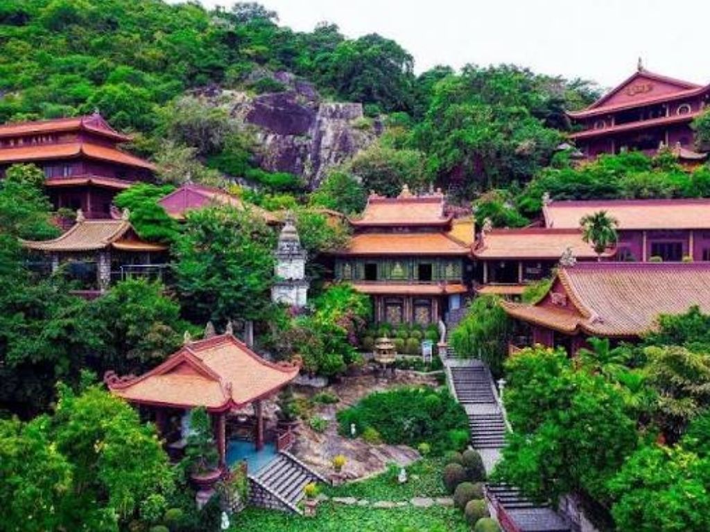 Gần Rạch Giá có gì chơi - Chùa Hang Kiên Lương