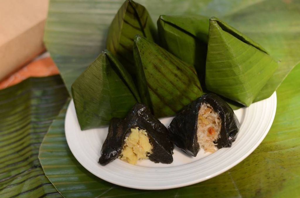 bánh ít lá gai