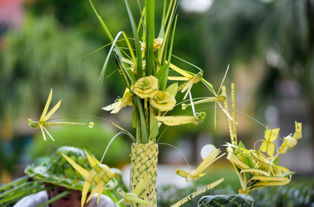 đồ thủ công từ lá dừa nước