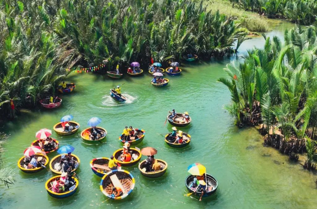 trải nghiệm thùng thúng tại rừng dừa bảy mẫu