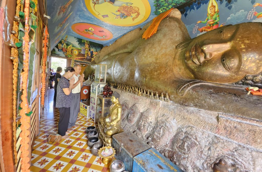 Tượng Phật Nằm tại Preah Ang Thom