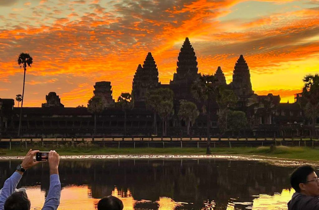 bình minh tại angkor wat