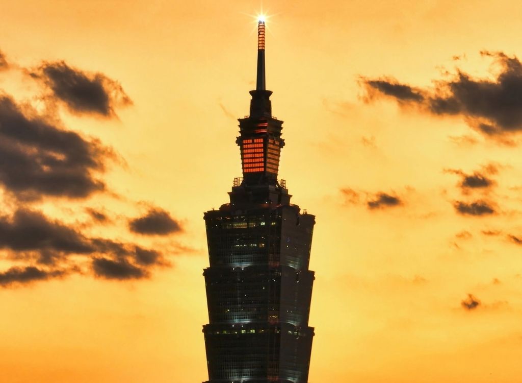 Taipei 101 lúc hoàng hôn