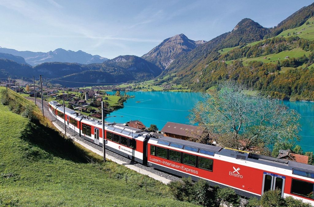 Tuyến Lucerne đến Interlaken Express