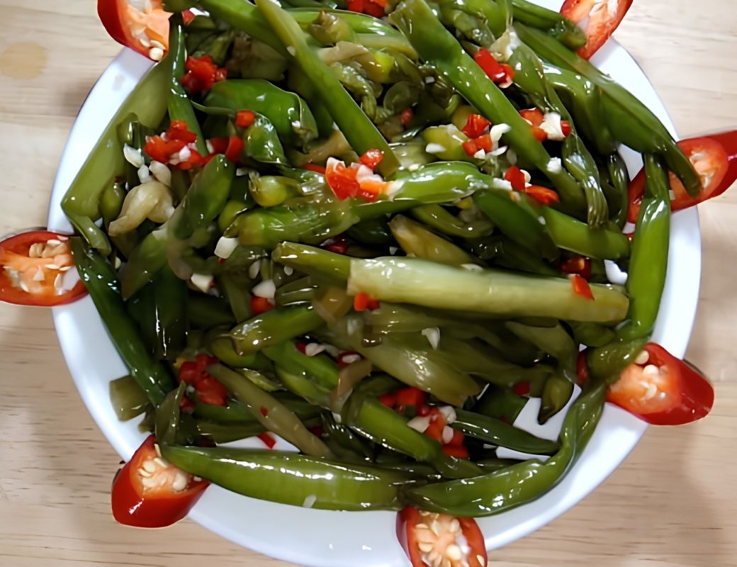 Kèo nèo ngâm chua Tây Ninh. 
