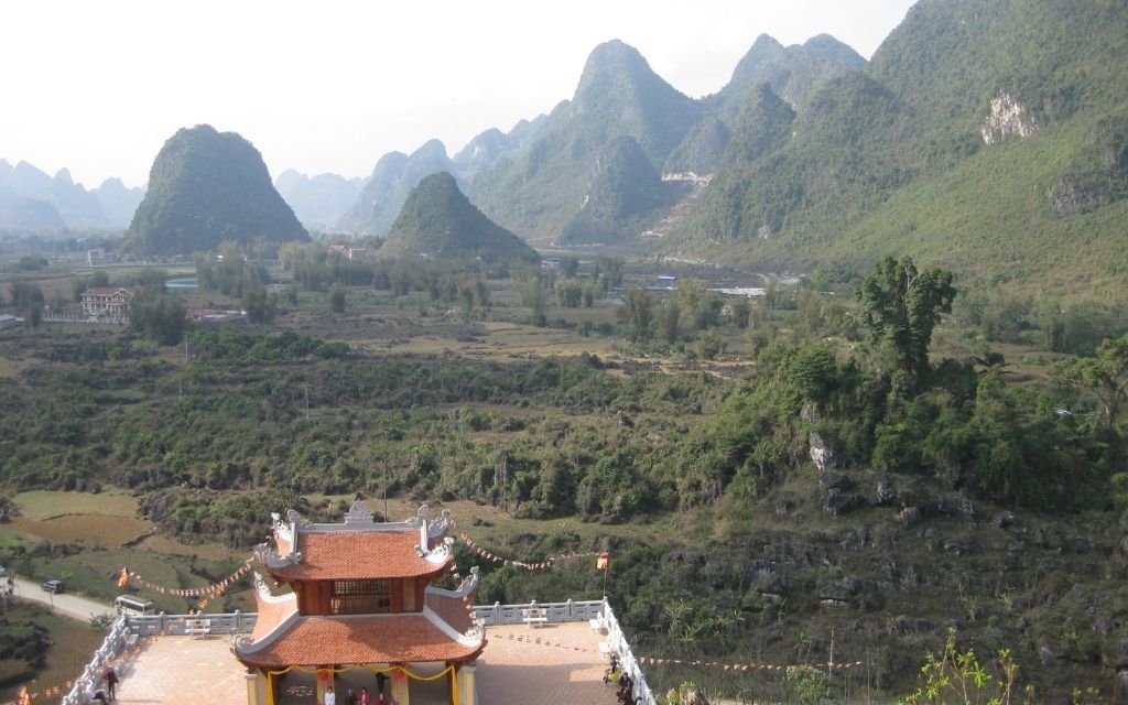 Chùa Phật Tích Trúc Lâm Bản Giốc 