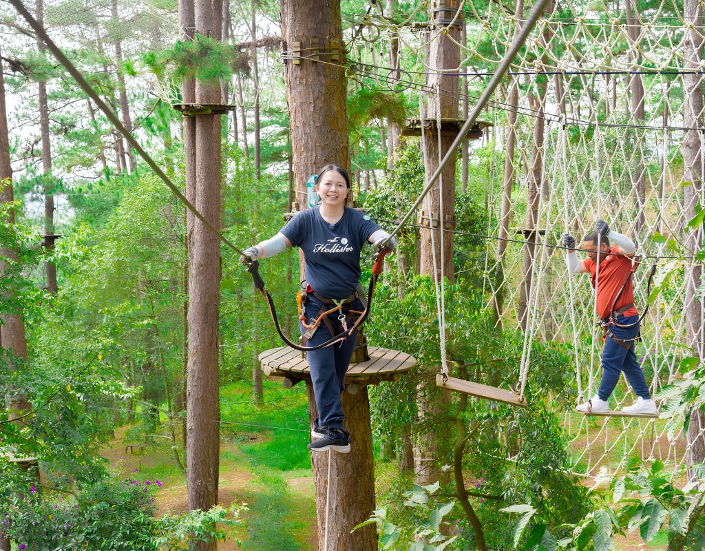 Khu trò chơi High Rope Course trên cao.