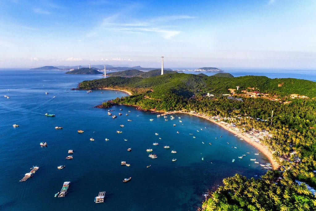 Du lịch biển tháng 10