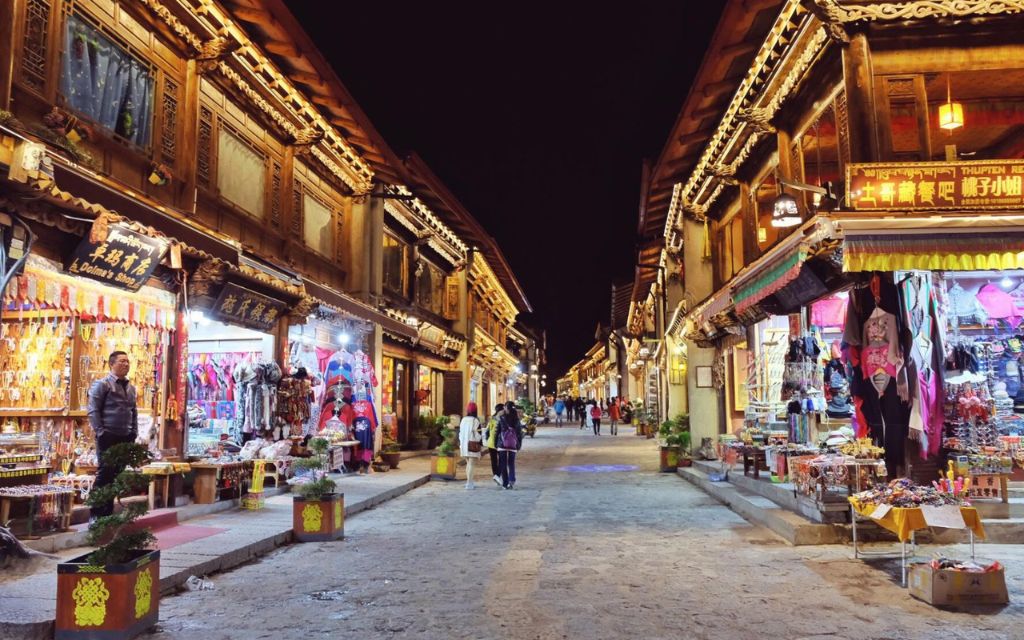 Khám phá thành cổ Dukezong