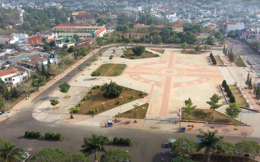 Quảng trường 28 tháng 3