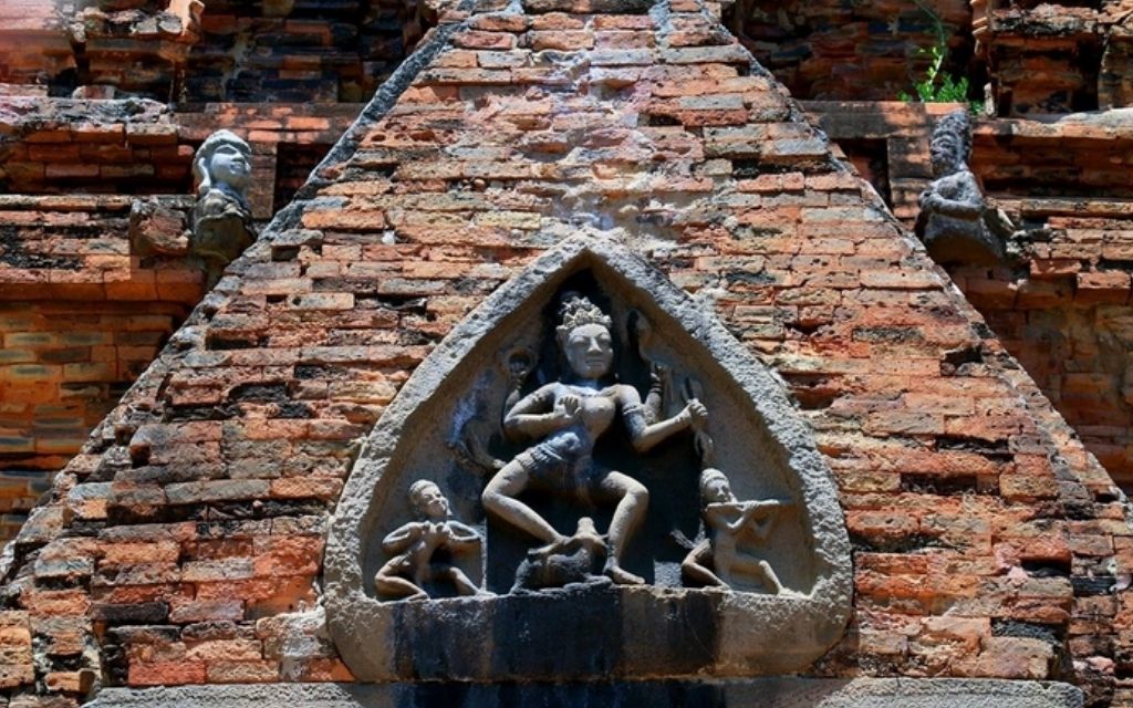 Biểu diễn nghệ thuật truyền thống tại Tháp Bà Ponagar 