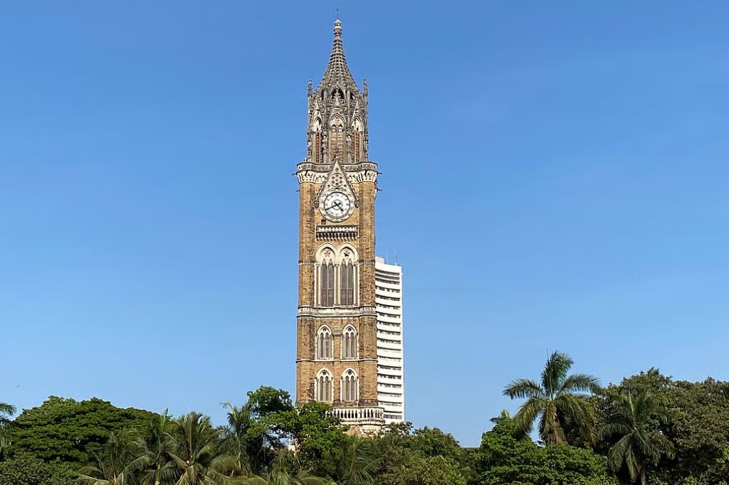 Tháp đồng hồ Rajabai