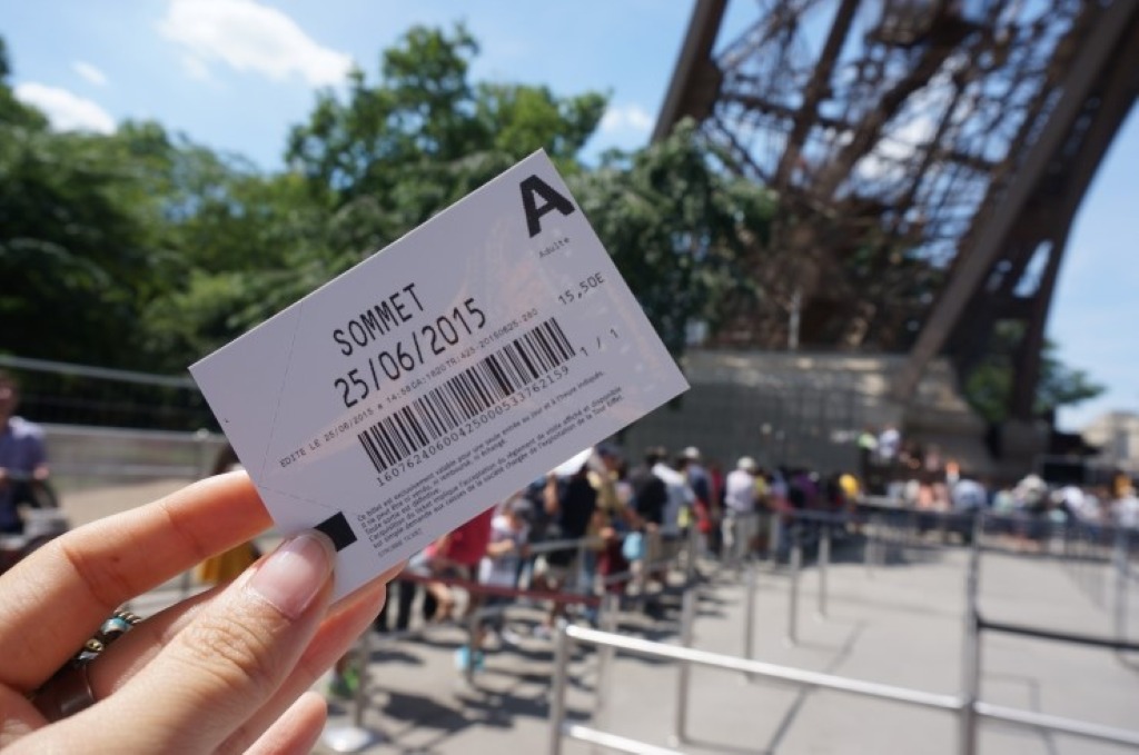 Vé tham quan Tháp Eiffel
