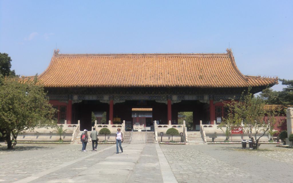 Thời điểm tham quan Thập Tam Lăng trong ngày 