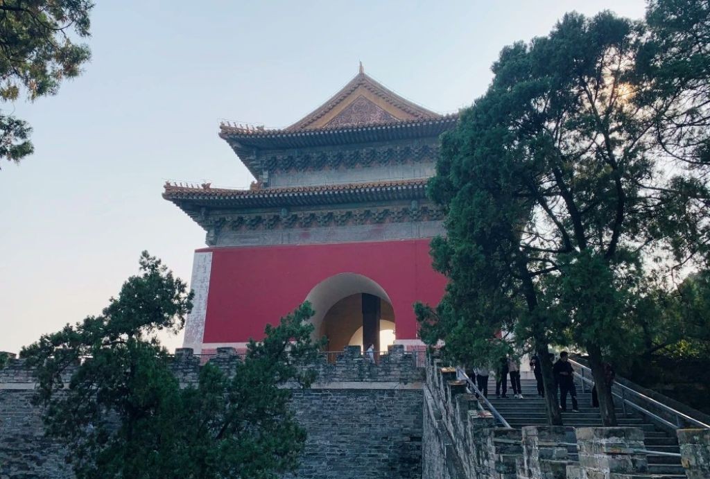 Định Lăng Thập Tam Lăng 