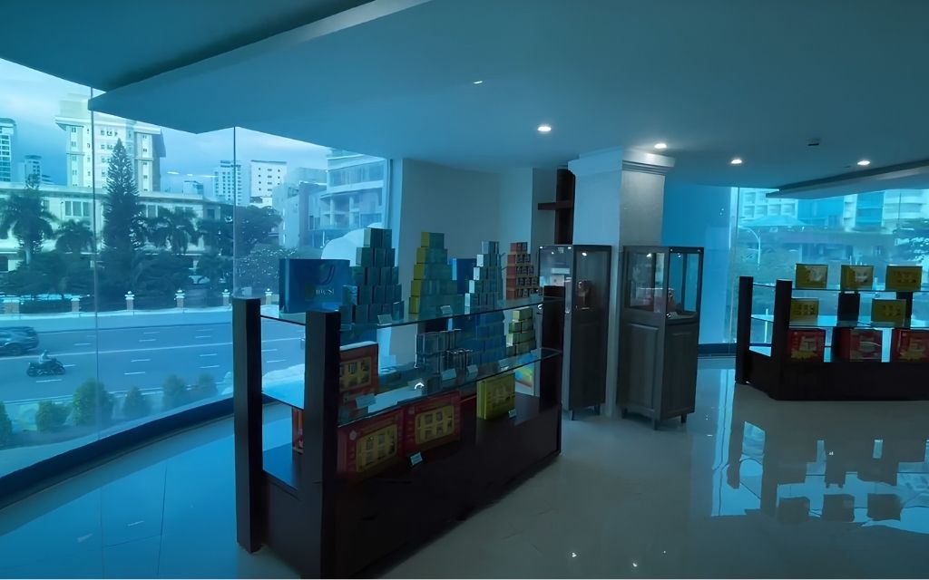 Tủ trưng bày sản phẩm yến sào 