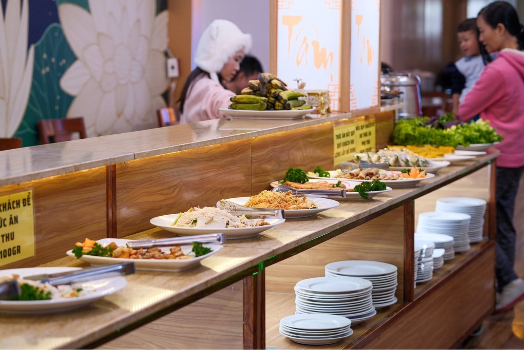 Buffet chay tại nhà hàng An Lạc Tâm