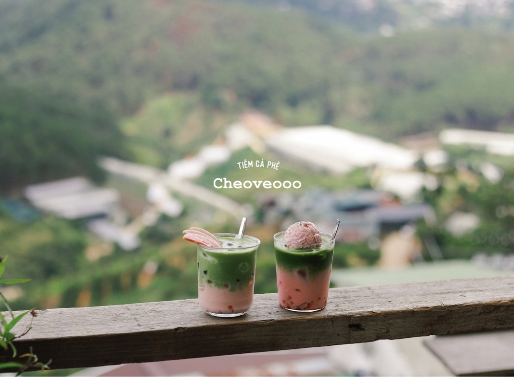 Góc ngồi yên tĩnh nhiều cây xanh ở Cheo Veooo