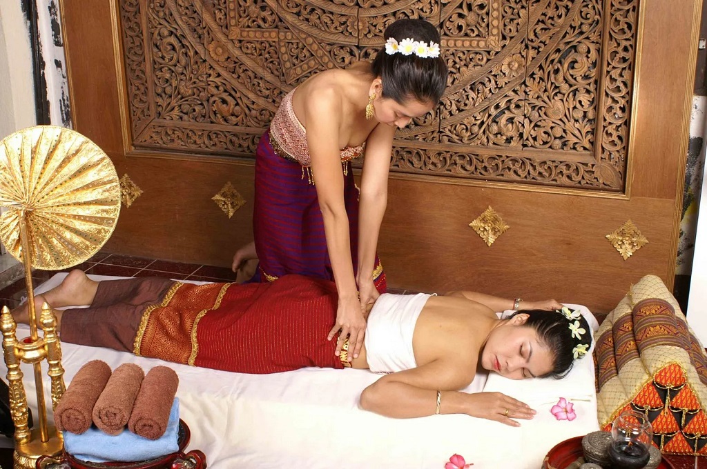 Liệu pháp massage Thái truyền thống tại Phuket