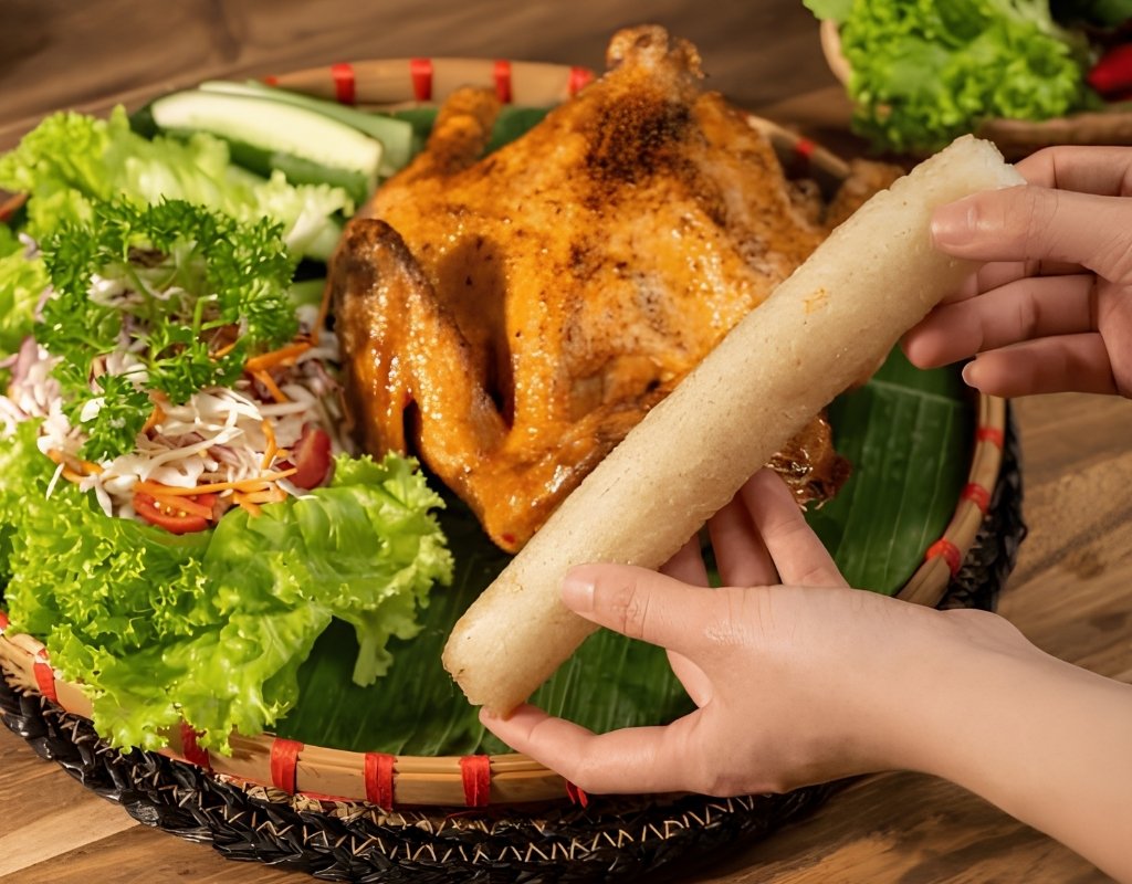 Gà nướng cơm lam Đà Lạt thơm ngon