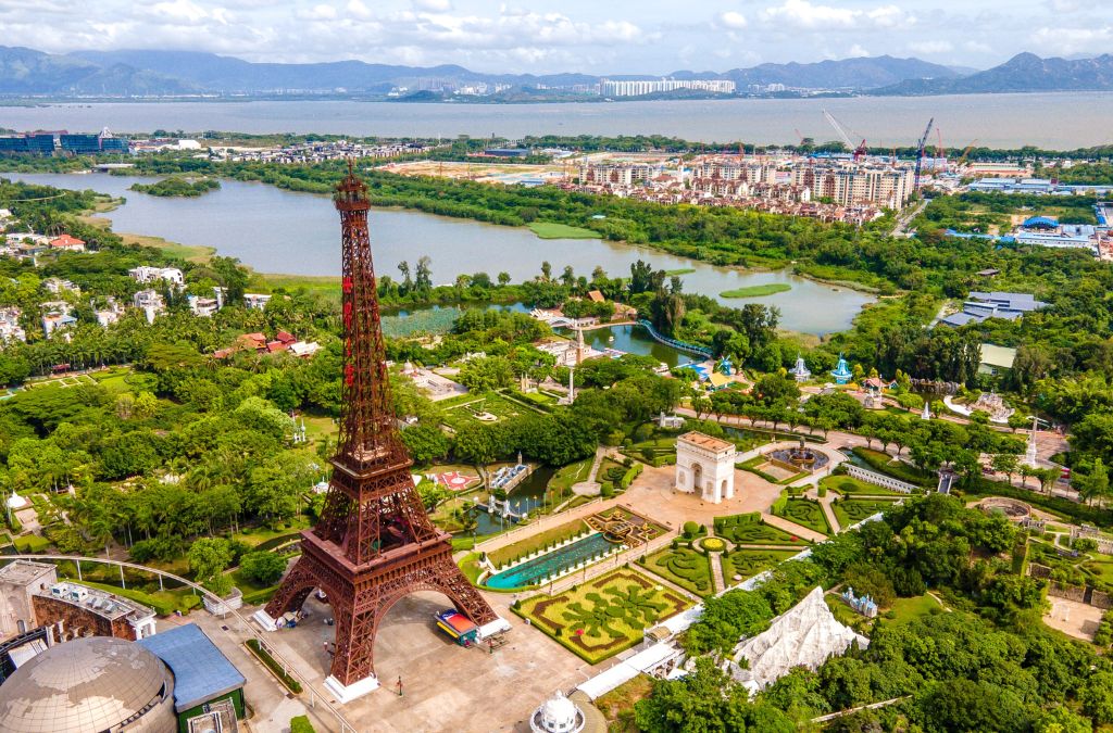 Mô hình tháp Eiffel tại Công viên Cửa sổ thế giới ở Thâm Quyến
