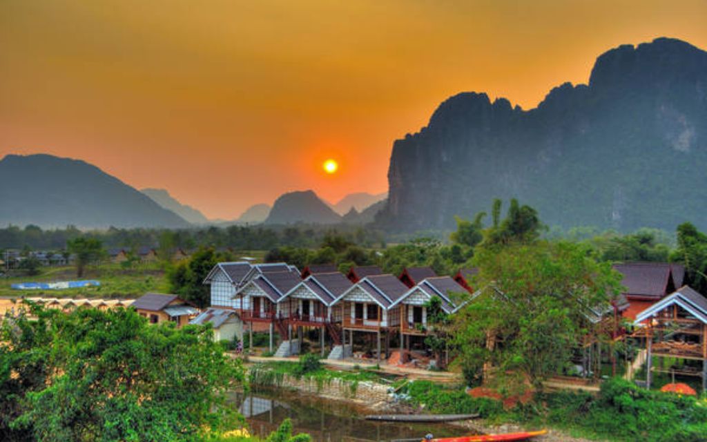 Thị trấn Vang Vieng