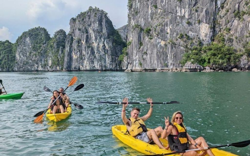 Lịch trình tham quan Vịnh Lan Hạ