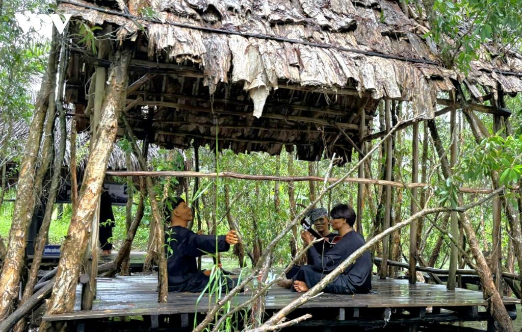 Làng rừng Vồ Dơi tại Vườn quốc gia U Minh Hạ - di tích lịch sử thời kỳ kháng chiến