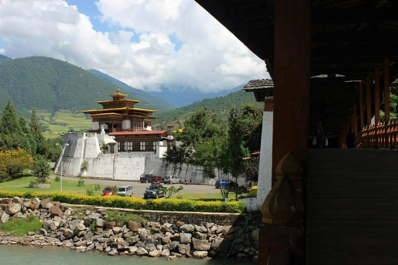 Đoàn khách thứ 2 liên tiếp đến Bhutan (25/09 - 01/10/2015)
