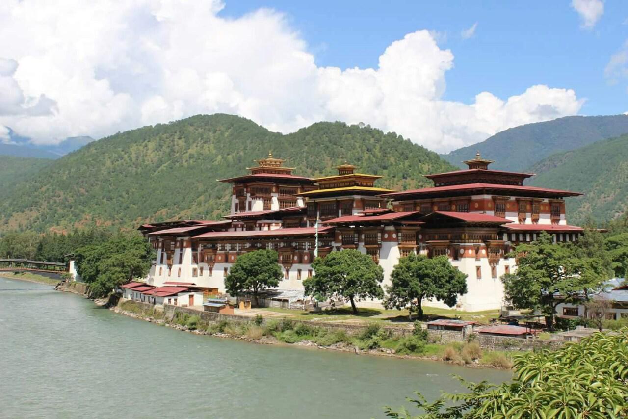 Đoàn khách thứ 2 liên tiếp đến Bhutan (25/09 - 01/10/2015)