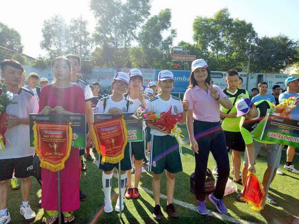Tổ chức giải bóng đá truyền thống ngành du lịch tỉnh Quảng Ngãi - Cúp Vietravel lần I-2017