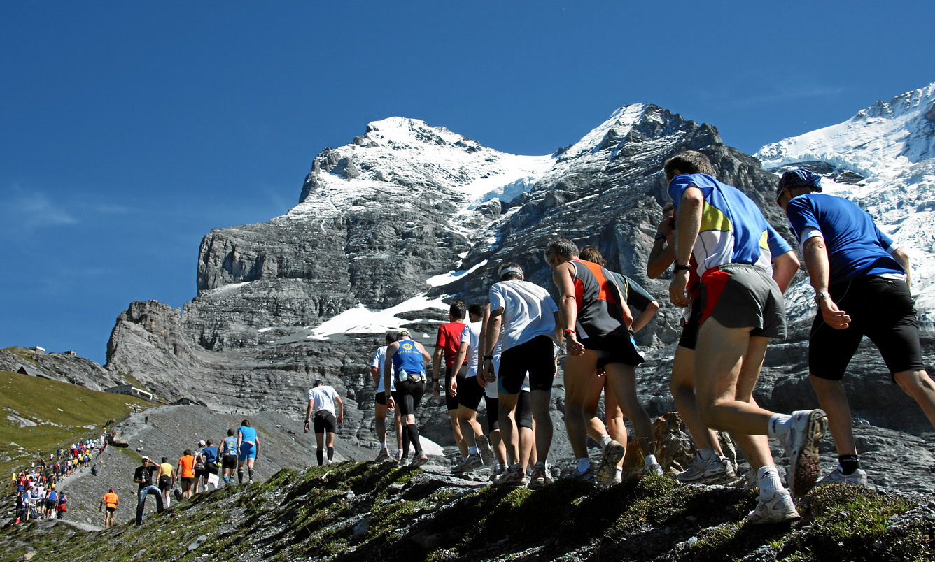 Đỉnh Jungfrau: Nóc nhà huyền thoại của Châu Âu