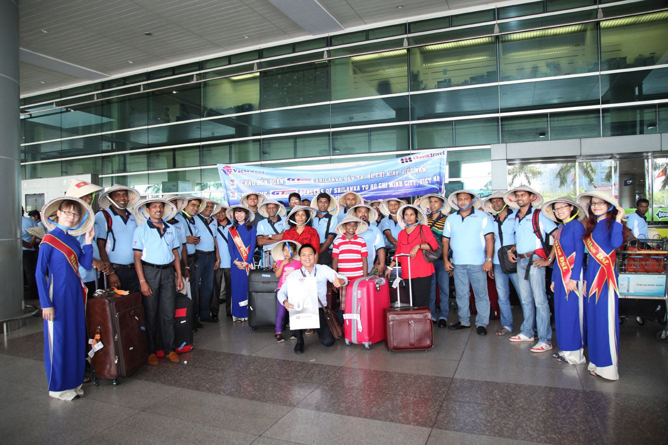 Vietravel đón đoàn 200 khách Sri Lanka đến TP.HCM