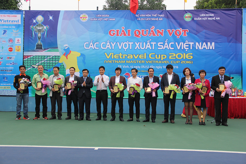 Vietravel tài trợ chính giải quần vợt các tay vợt xuất sắc Việt Nam 2016 tại Nghệ An