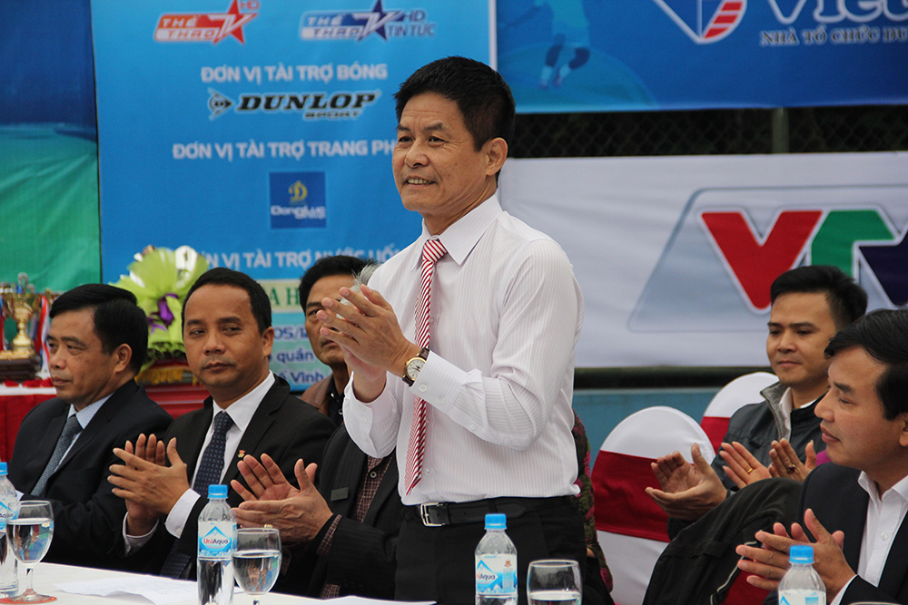 Vietravel tài trợ chính giải quần vợt các tay vợt xuất sắc Việt Nam 2016 tại Nghệ An