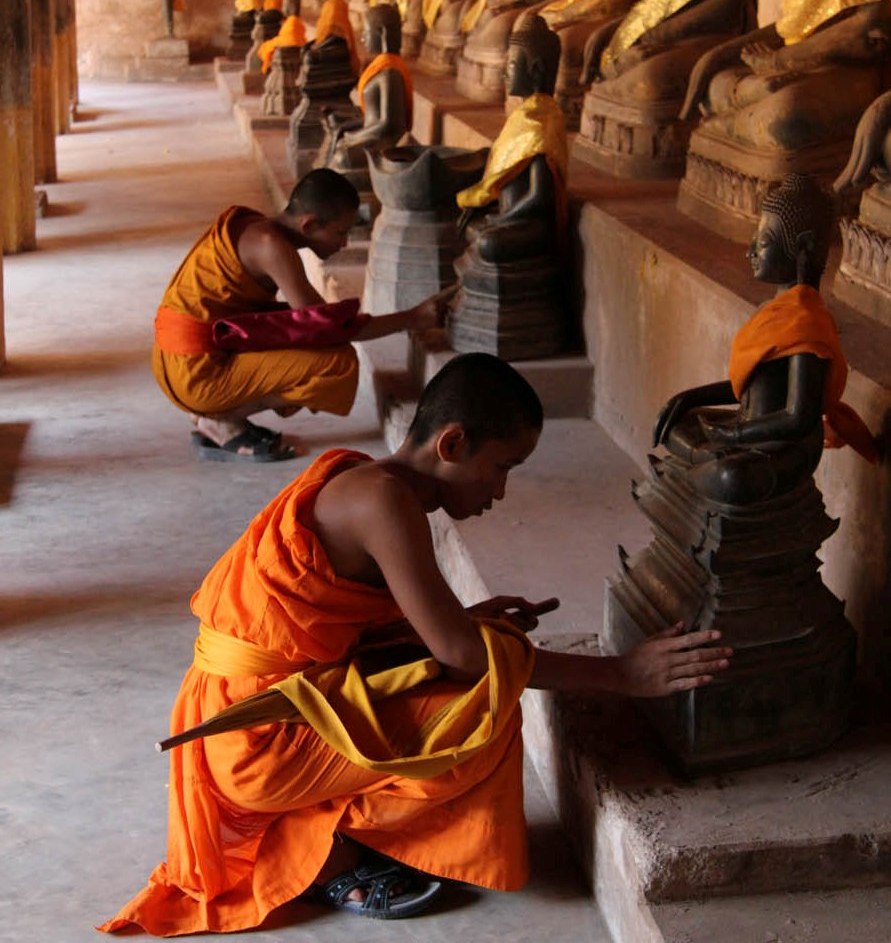 Hành hương lễ Phật đầu năm